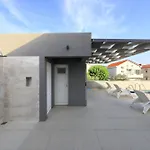 Vakantiehuis Maslenica
