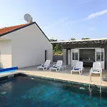 Vakantiehuis Maslenica