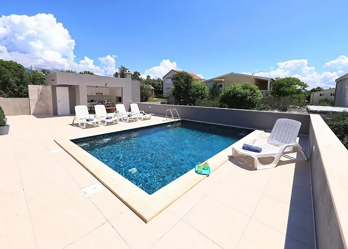 別荘 Maslenica マスレニツァ