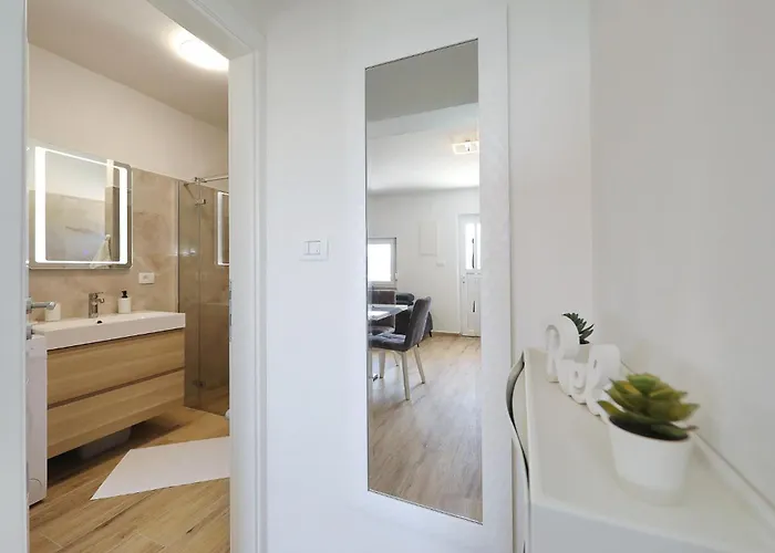 Maslenica 別荘 マスレニツァ