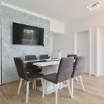 Maslenica Holiday home *
