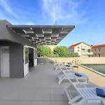 Holiday home Maslenica *