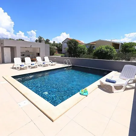 Сasa de vacaciones Maslenica Maslenica