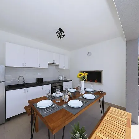 Holiday home Maslenica *