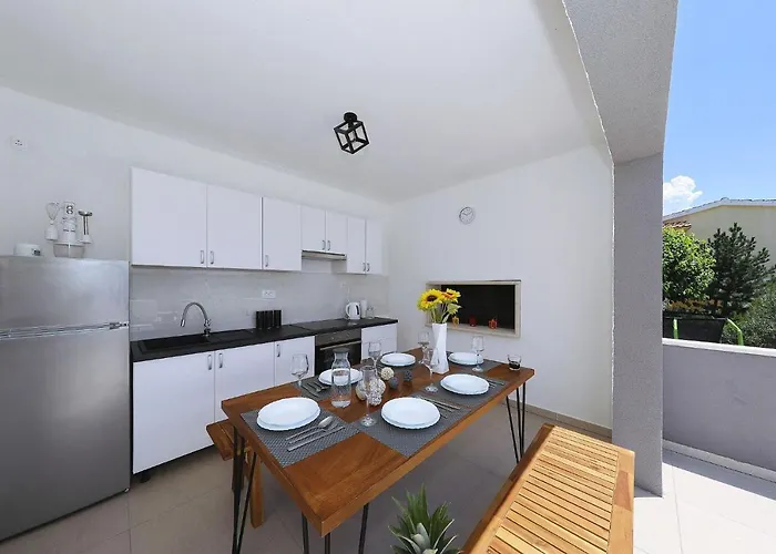 Holiday home Maslenica *