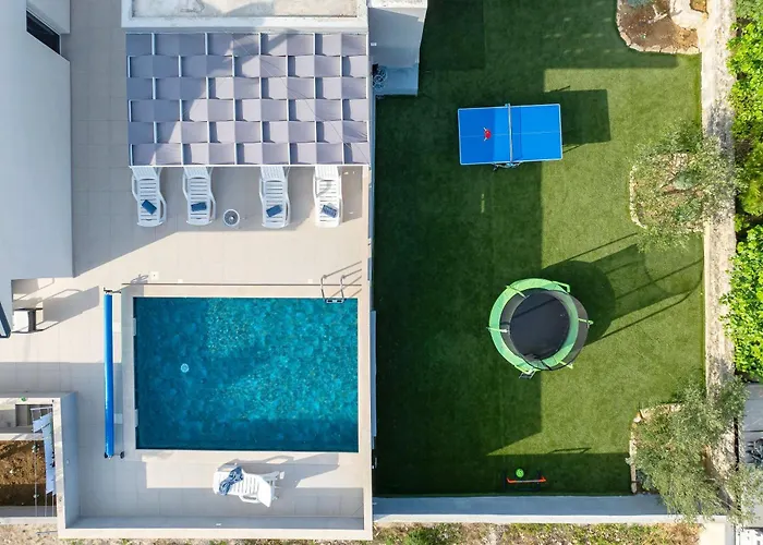 Nyaraló Maslenica *