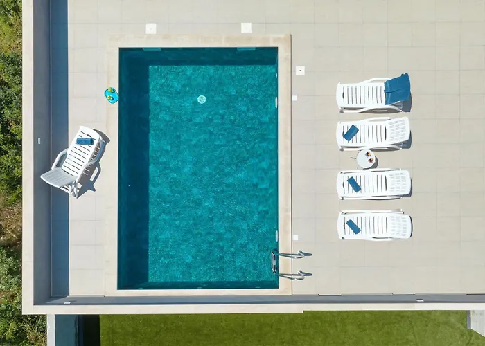 Maslenica Holiday home