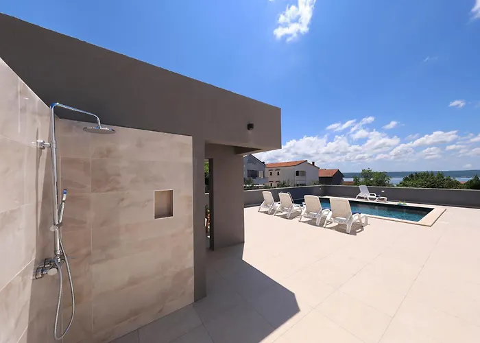 Holiday home Maslenica